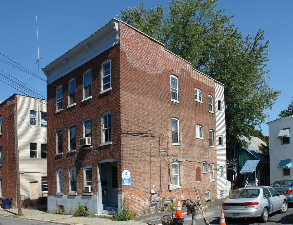 62 Lancaster St in Cohoes, NY - Building Photo