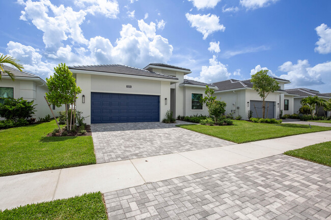 5576 Captiva Ln