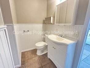 3832 Byron Center Ave SW in Wyoming, MI - Building Photo - Building Photo