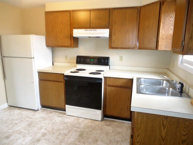 210 E Fairfax St in Berryville, VA - Building Photo - Building Photo