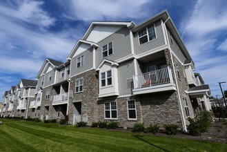 Hawthorne Square in Hawthorne, NJ - Foto de edificio - Building Photo