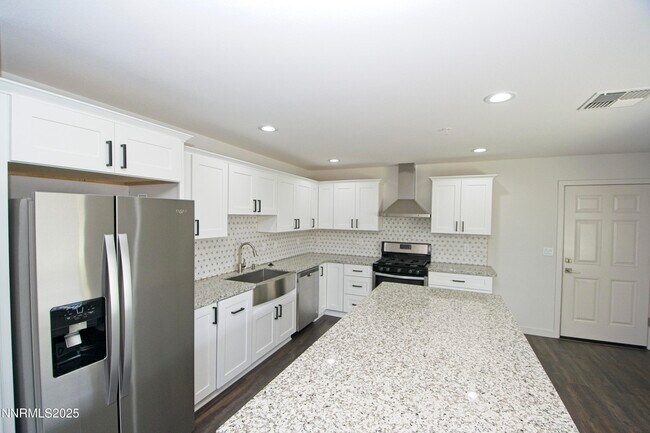626 Valley Rd in Reno, NV - Building Photo - Building Photo