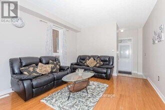 4 Charcoal Way in Brampton, ON - Building Photo - Building Photo