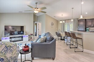 2894 Maximo Rd in North Port, FL - Building Photo