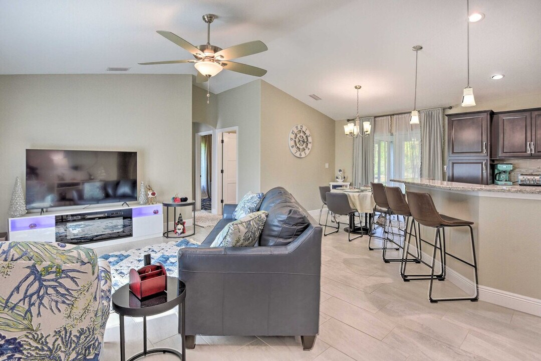 2894 Maximo Rd in North Port, FL - Building Photo