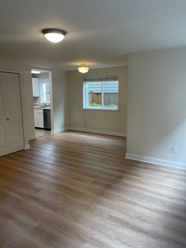 734 N 94th St in Seattle, WA - Building Photo - Building Photo