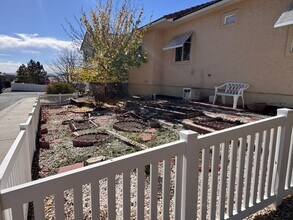 585 Grand Cascade Way in Grand Junction, CO - Building Photo - Building Photo