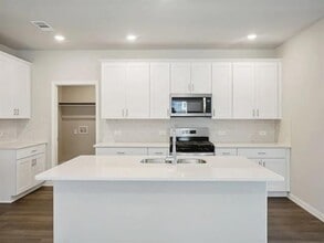 802 Lullaby Ln in McKinney, TX - Building Photo - Building Photo