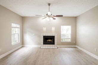1236 Foxforrest Cir in Apopka, FL - Building Photo - Building Photo