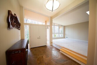 6495 Vernon Woods Dr NE in Atlanta, GA - Building Photo - Building Photo