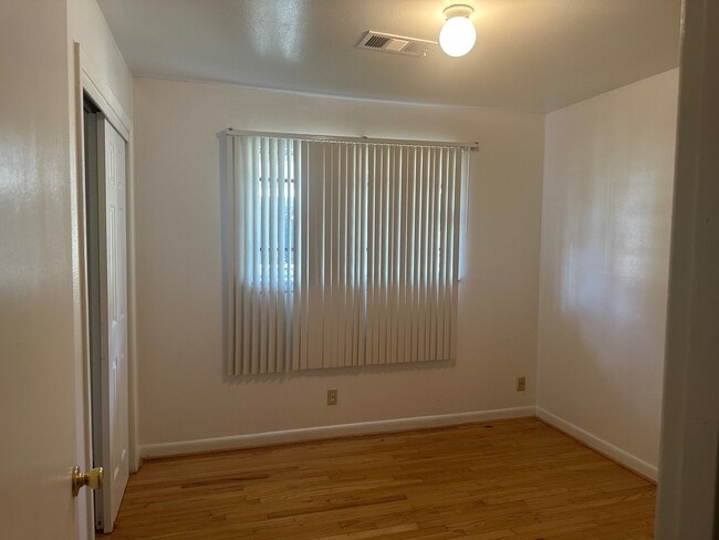property at 6003 Heatherbrook Dr