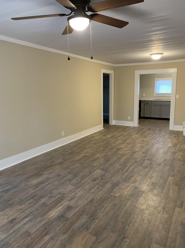 property at 5317 Pine St