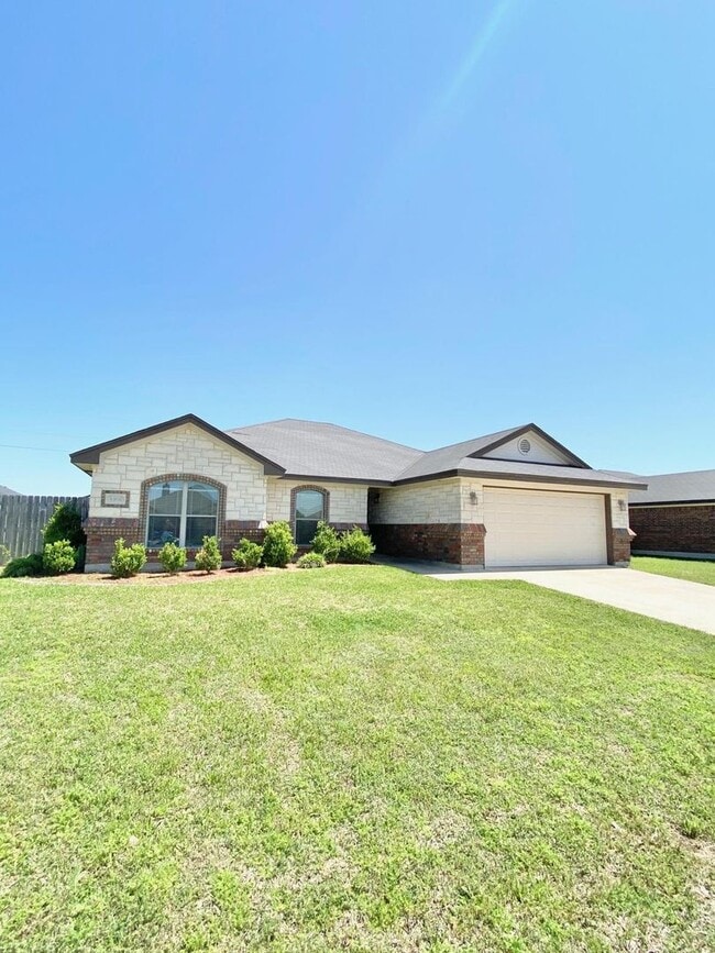 4402 Lauren MacKenzie Dr in Killeen, TX - Building Photo - Building Photo