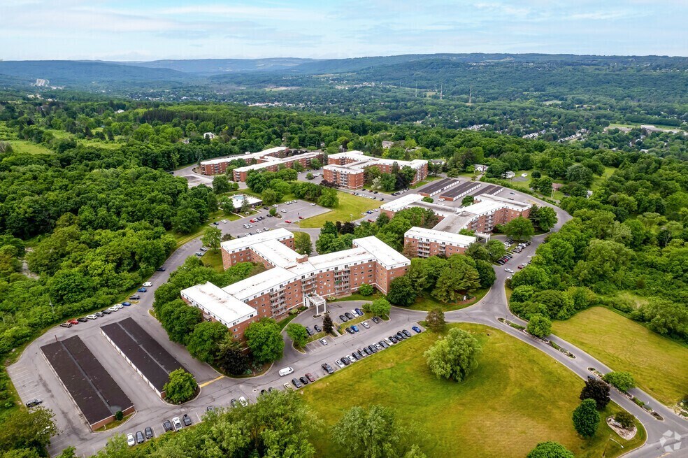 101 Lafayette Rd in Syracuse, NY - Building Photo