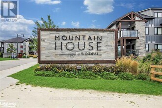 12 Beausoleil Ln in Blue Mountains, ON - Building Photo - Building Photo
