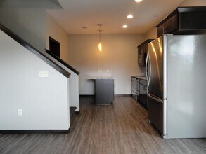 1538 Ohana Ave in Brookings, SD - Foto de edificio - Building Photo