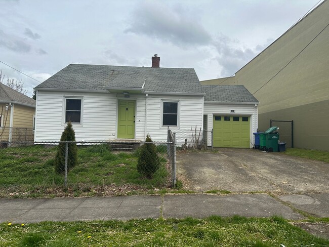 property at 6924 NE 7th Ave
