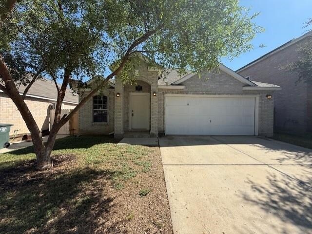 511 Valdosa Dr in Laredo, TX - Foto de edificio