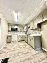 40 Lawrence Pl in Buffalo, NY - Building Photo - Building Photo