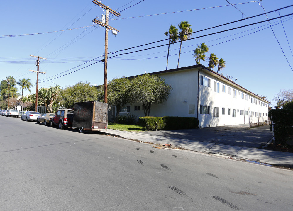 5640 Fair Ave in North Hollywood, CA - Foto de edificio