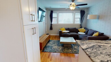 951 Saratoga St in Boston, MA - Building Photo - Building Photo