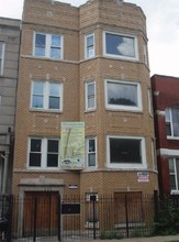 1330 N Artesian Ave in Chicago, IL - Building Photo - Building Photo