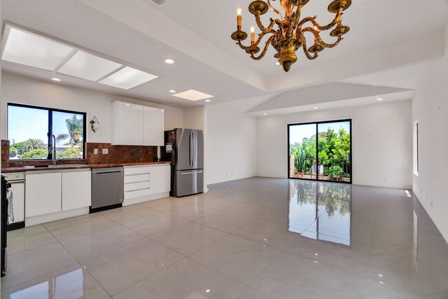 property at 1710 Dixon St