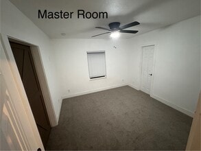 8022 S Willow St in French Camp, CA - Building Photo - Building Photo