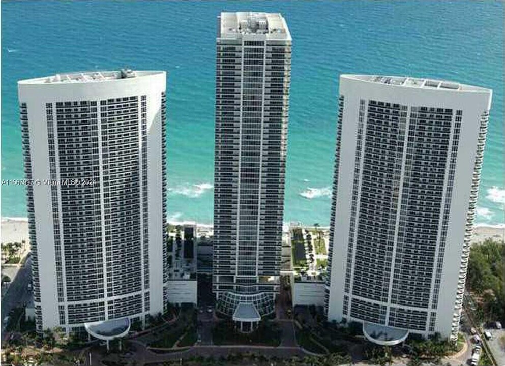 1800 S Ocean Dr, Unit #2208 in Hallandale Beach, FL - Building Photo