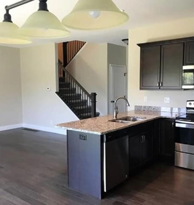 1516 Greyrock Ln in Champaign, IL - Building Photo - Building Photo
