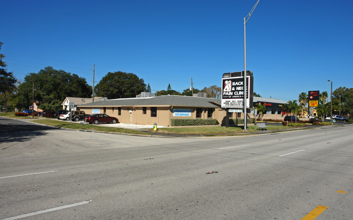 4800 1st St N in St. Petersburg, FL - Building Photo