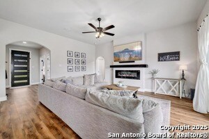 115 S Calvin Barrett in Blanco, TX - Building Photo - Building Photo