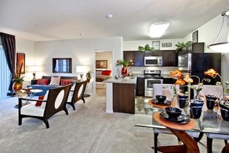 The Edge in Henderson, NV - Foto de edificio - Interior Photo