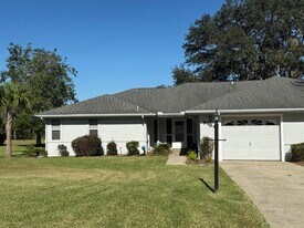 9084 SW 192nd Court Rd in Dunnellon, FL - Building Photo