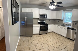 709 Torrence St, Unit 711 Torrence Street in Salisbury, NC - Building Photo