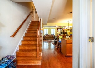 4173 S Four Mile Run Dr in Arlington, VA - Building Photo - Building Photo