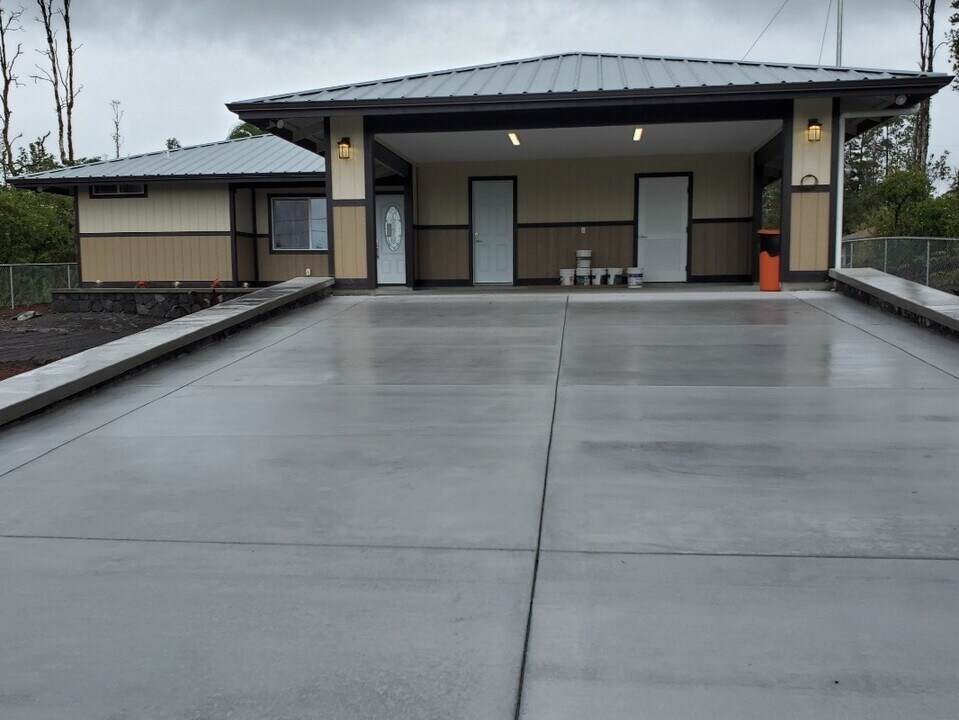 16-2084-2084 Hanale Dr in Pahoa, HI - Building Photo