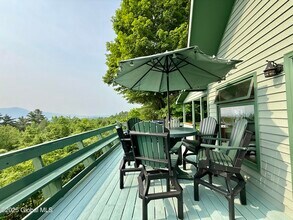 29 Sunrise Ln in Bolton Landing, NY - Building Photo - Building Photo