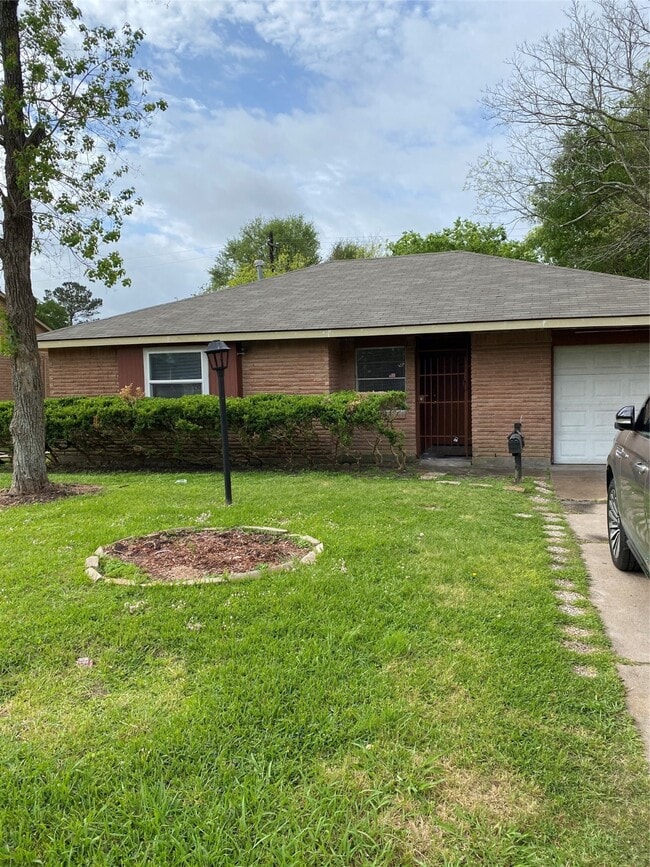 property at 5623 Maywood Dr