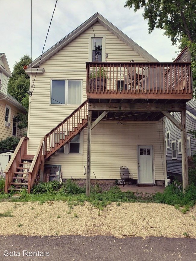 2721 Fremont Ave S in Minneapolis, MN - Building Photo - Building Photo