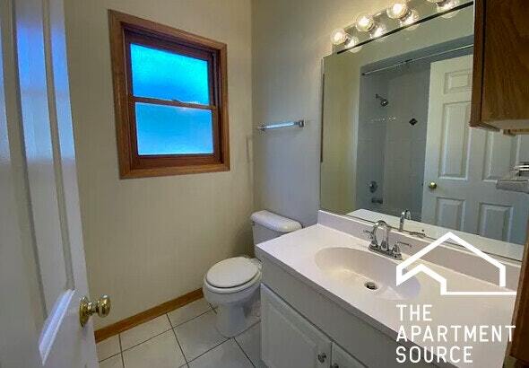 property at 1351 N Wolcott Ave