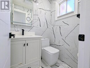 61 Mandrake St in Ajax, ON - Building Photo - Building Photo