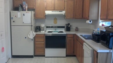 23 Griffin St in Sylva, NC - Building Photo - Building Photo