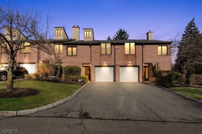 property at 21 Stepping Ridge