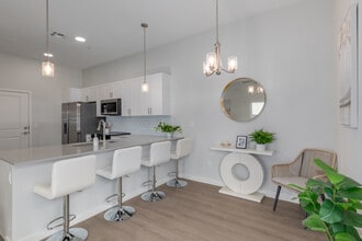 Canyon Townhomes in Phoenix, AZ - Building Photo - Interior Photo