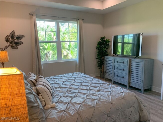 property at 208 Indies Dr E