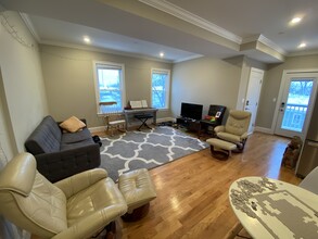 183 River St, Unit 3 in Cambridge, MA - Building Photo - Building Photo