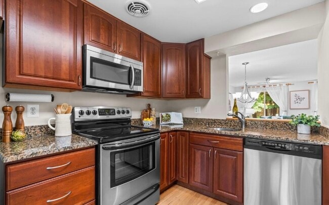 property at 59 Brassie Ct