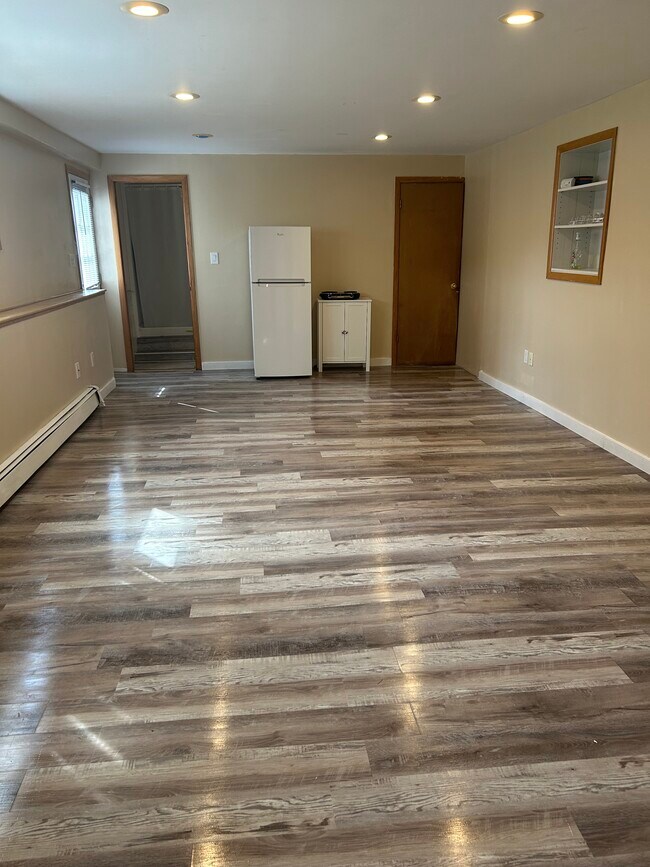 111 Foster Rd Rentals in Ronkonkoma, NY