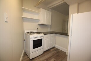 3 Crawford St, Unit 3B in Cambridge, MA - Building Photo